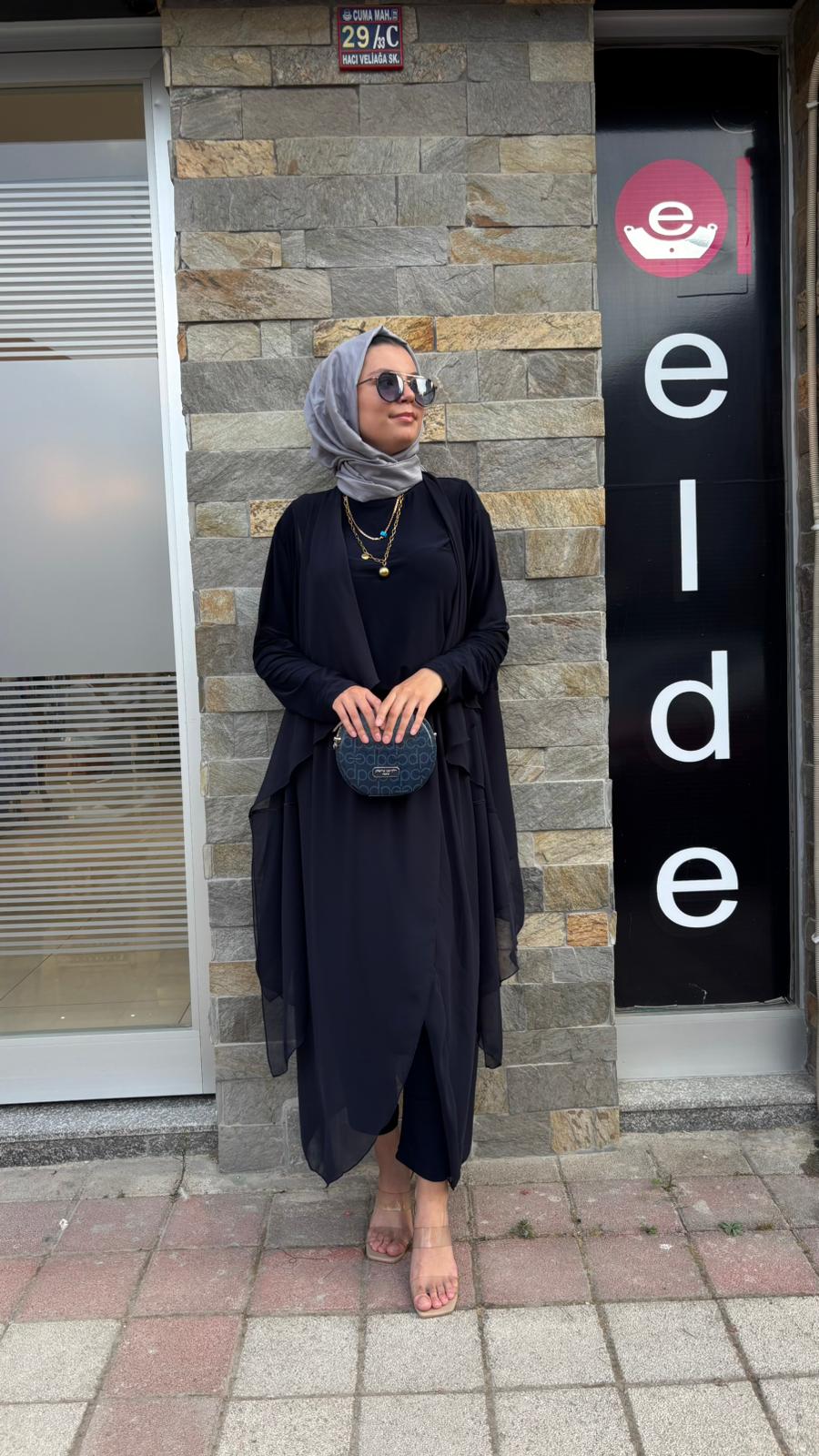 ELDE ŞALVARLI TAKIM