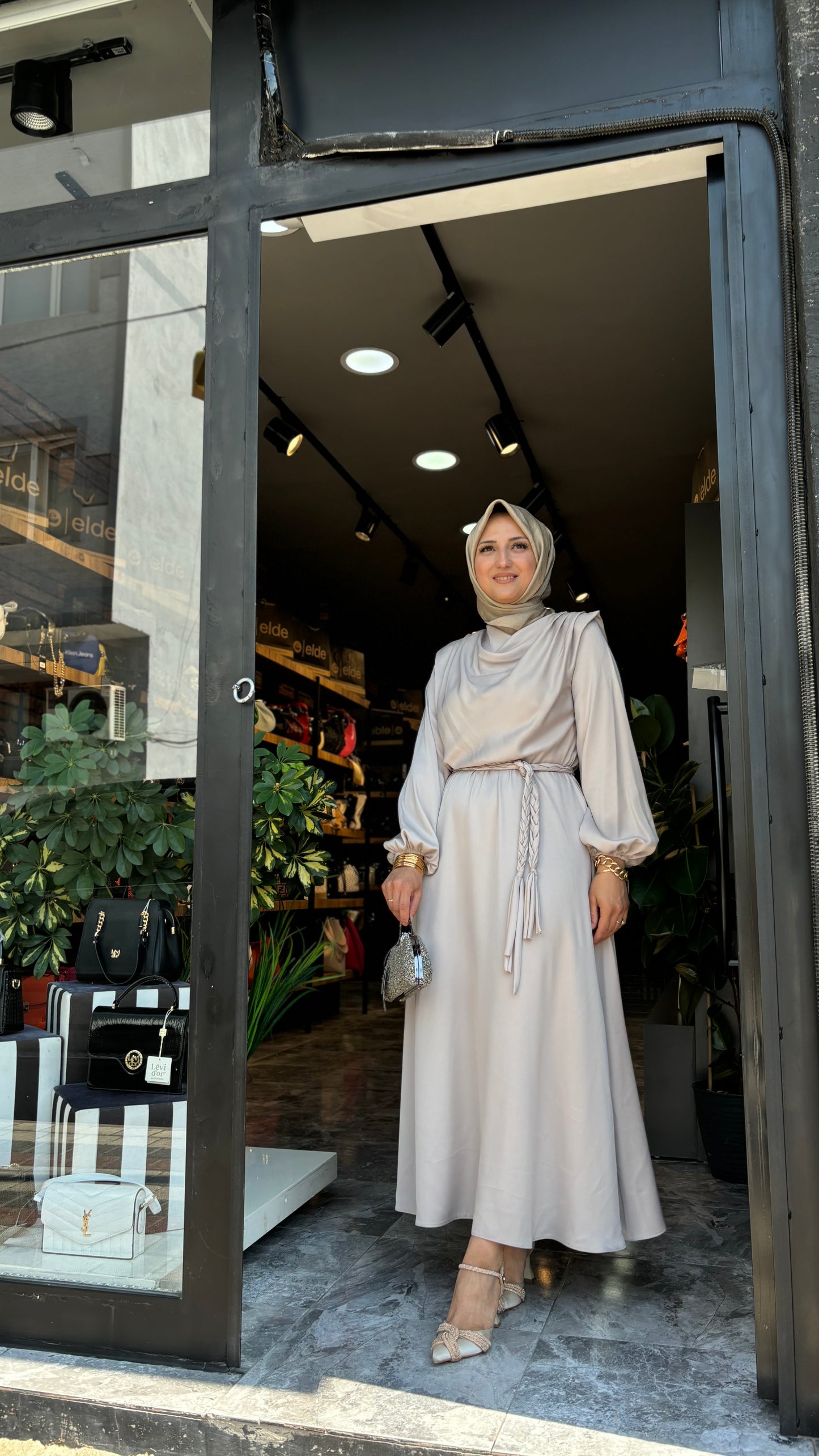 Örgülü elbise