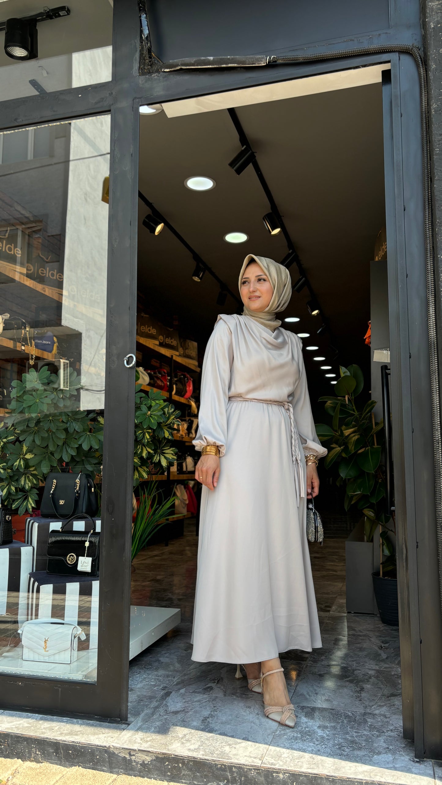 Örgülü elbise