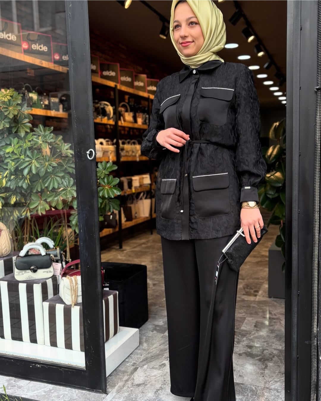 SİYAH YAKMA TAKIM