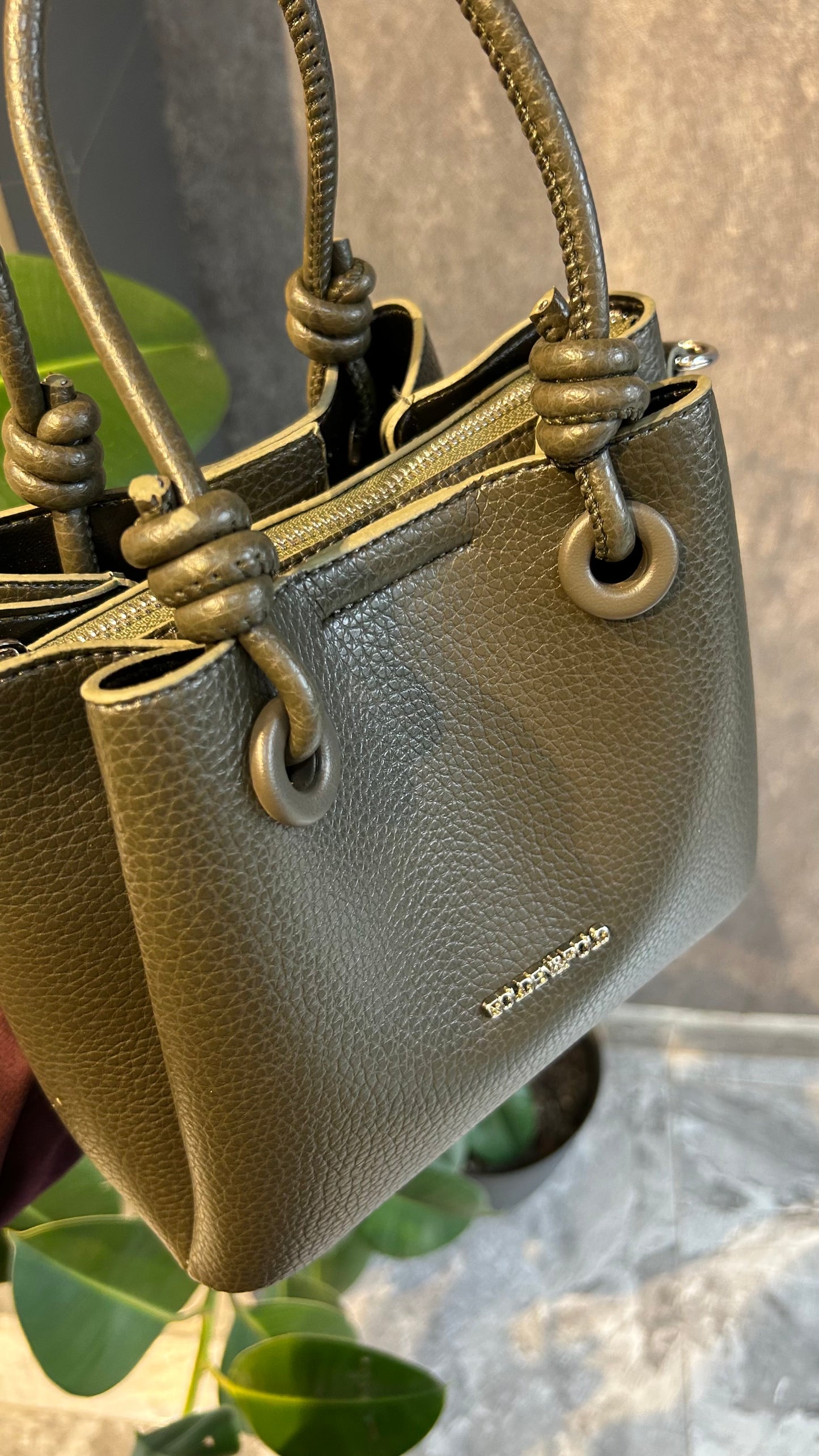 GOLDEN&POLO