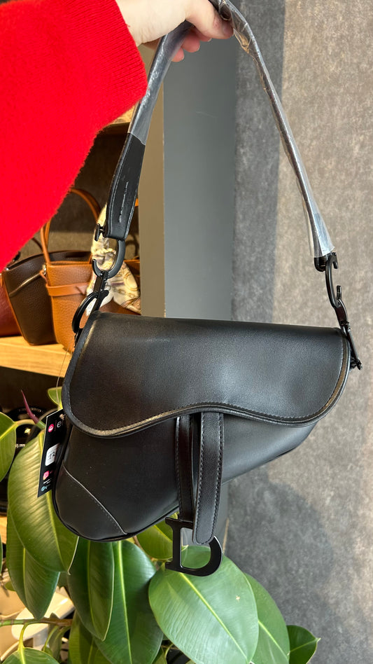 DIOR OMUZ ÇANTASI