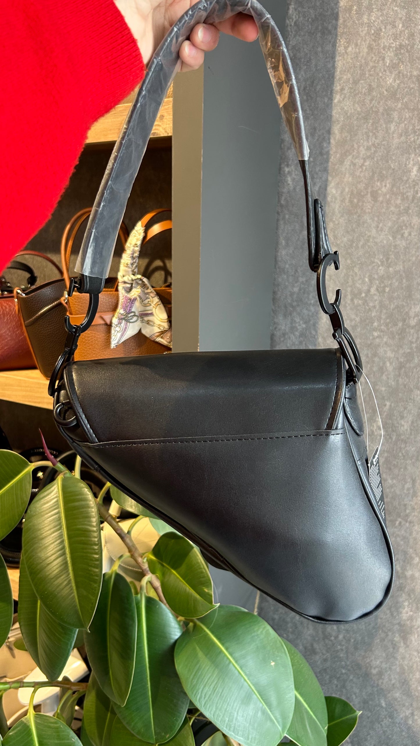 DIOR OMUZ ÇANTASI