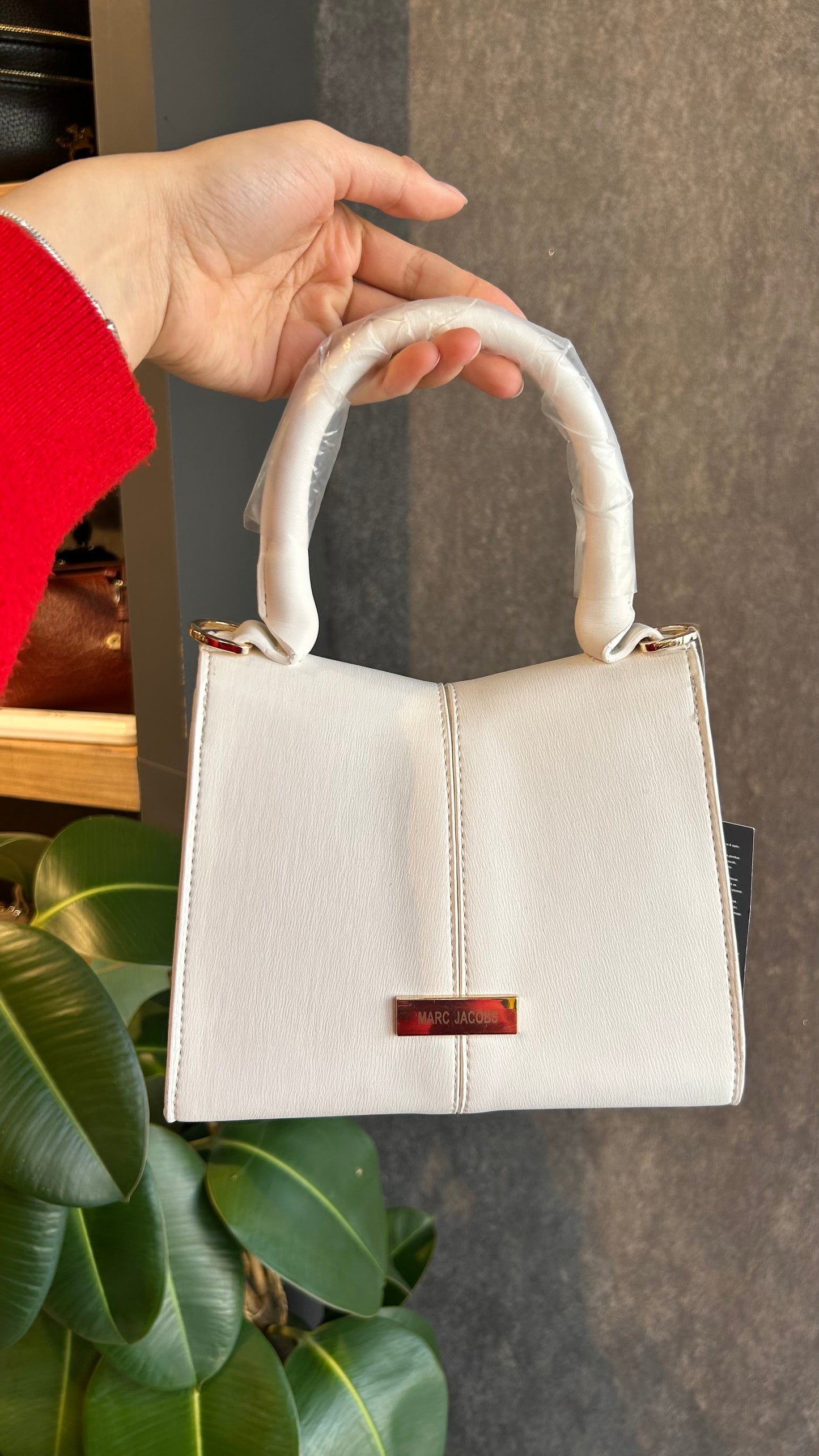 MARC JACOBS EL VE OMUZ ÇANTASI
